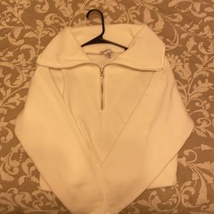Cropped sweatshirt NWOT